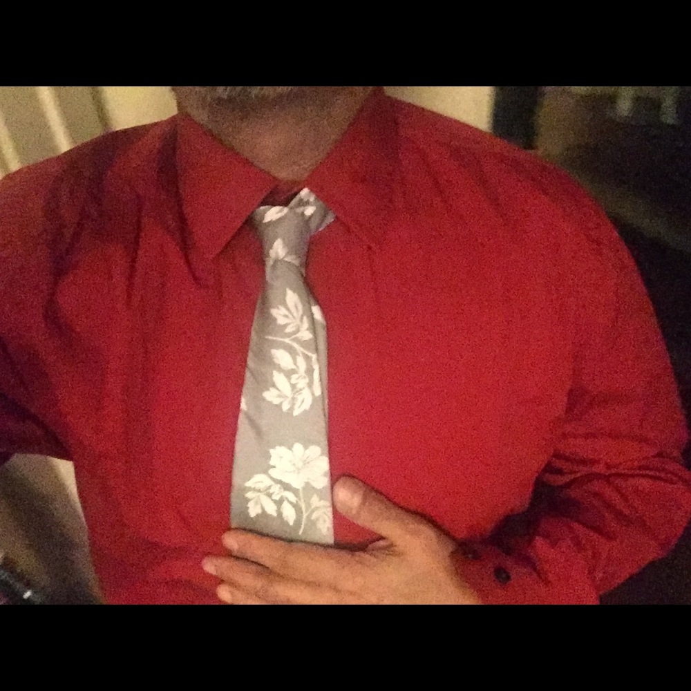 Hugo Boss silk - Picture 3 of 5